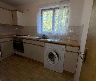 1 bedroom flat to rent - Photo 6