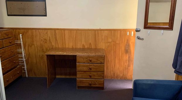 Simple & Convenient Studio Room on Union Street - Photo 1