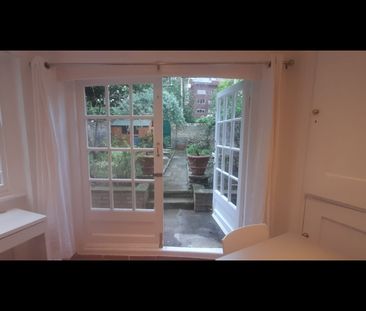 Studio Flat, Addison Road, W14 - Photo 5
