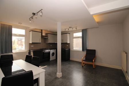 3 Bed Maisonette, Colina Mews, N15 - Photo 5