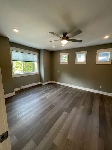 Beautiful 4 bedroom home in South Nanaimo - Photo 4