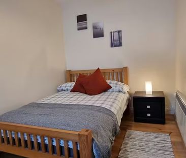 Saint Joseph's Avenue, Dublin - Photo 6