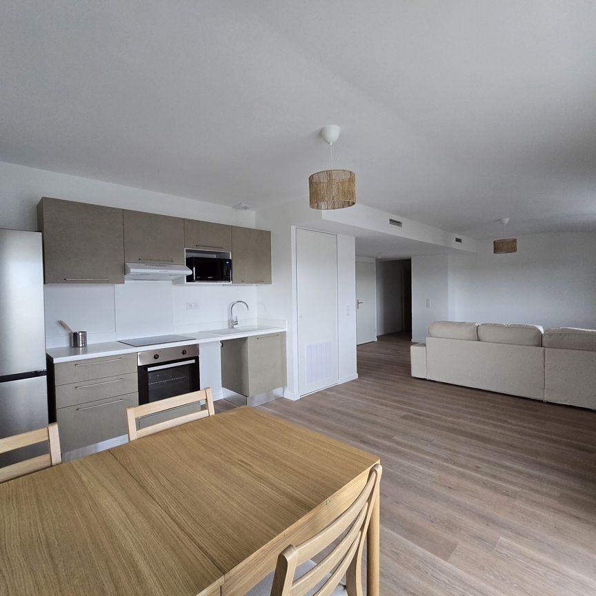 Location Appartement 4 pièces 94m² TALENCE 33400 - Photo 1