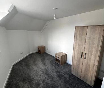 2 bedroom private hall to rent - Photo 1