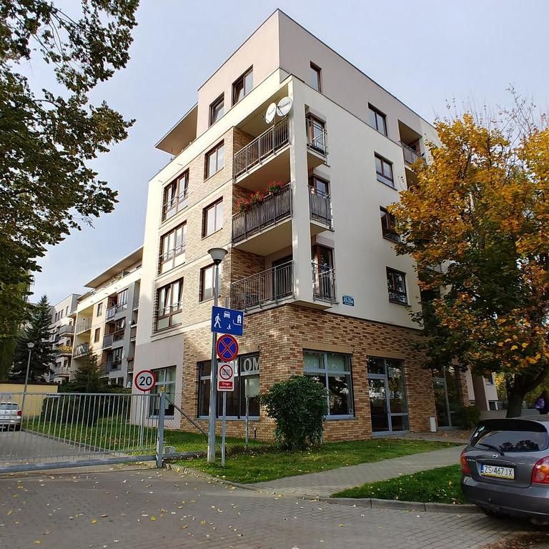 Komfortowe 2pok., balkon, winda, 2009r. - Zdjęcie 1