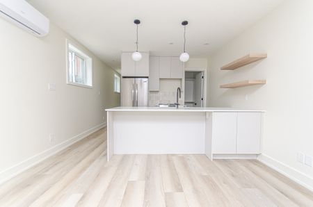 13 Fifth Avenue - Photo 2
