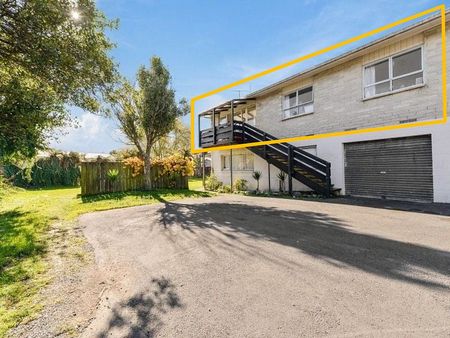 Spacious & Modern at 9A Frank St - Photo 4