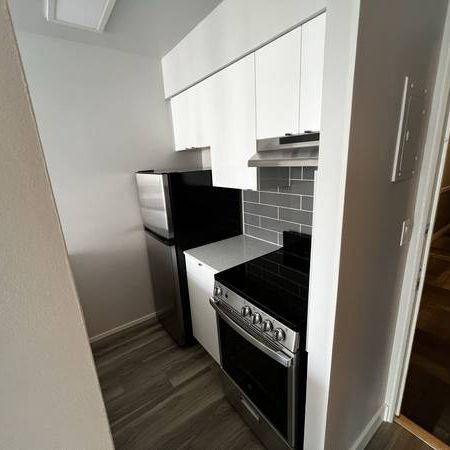 One Bedroom Suite in the West End - Photo 1