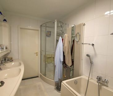 MOOI APPARTEMENT IN HET CENTRUM MET GARAGE - Foto 2