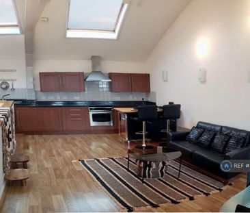 2 bedroom flat to rent - Photo 2