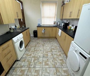 Cardigan Road, Hyde Park, Leeds, LS6 - Photo 4