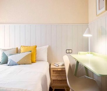 Calle del Doctor Gómez Ulla, Madrid, Community of Madrid 28028 - Photo 2