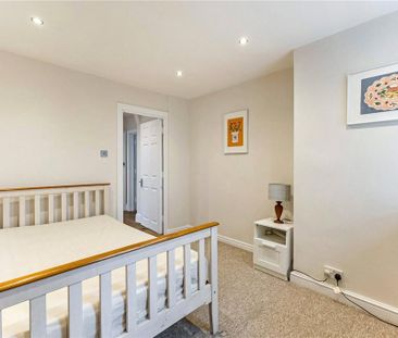 3 bedroom apartment to rent - Photo 4