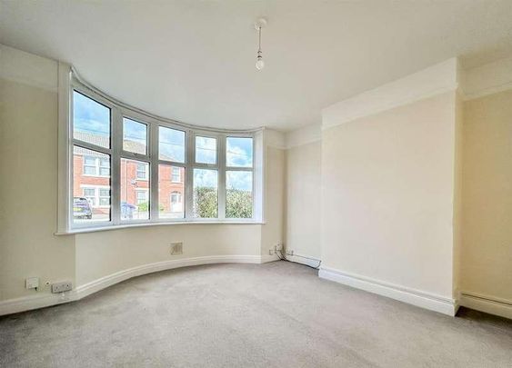 Heath Road, Salisbury, SP2 - Photo 1