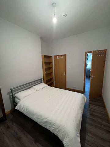 1 bedroom bedsit to rent - Photo 4