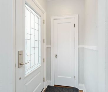 For Lease - 136 Ivon Avenue, Hamilton, Ontario - Photo 1