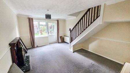 2 bedroom terraced house to rent - Photo 4