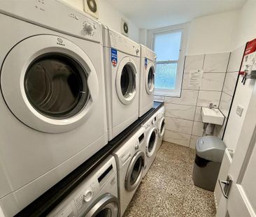 House share to rent - Photo 3