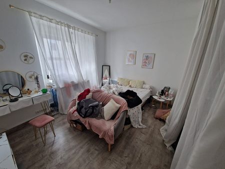 Location Appartement 3 pièces 65m² DOUE LA FONTAINE 49700 - Photo 5