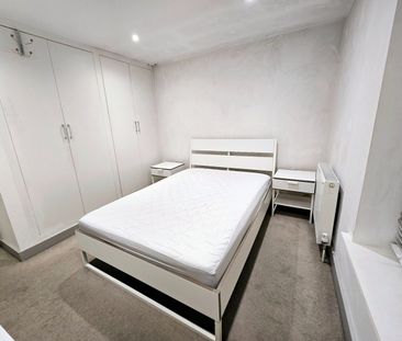 1 Bed Flat, London Court, RG1 - Photo 2