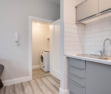 Apt 5, 35 Wellington Park, Belfast, BT9 6DN - Photo 2