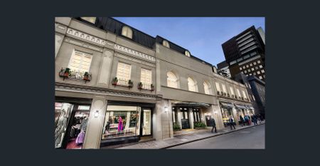 Exquisite Unique City Residence - Photo 3