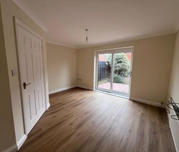3 bedroom terraced house to rent - Photo 4