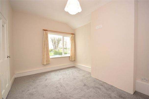 42, Newlaithes Road, Horsforth, Leeds, West Yorkshire, LS18 4LG - Photo 1