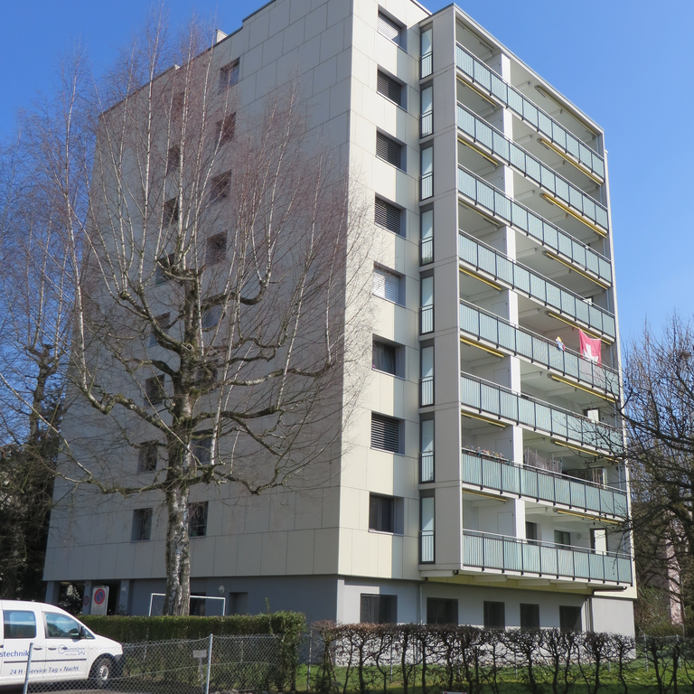 MODERNE UND HELLE WOHNUNG ZU VERMIETEN - Foto 1