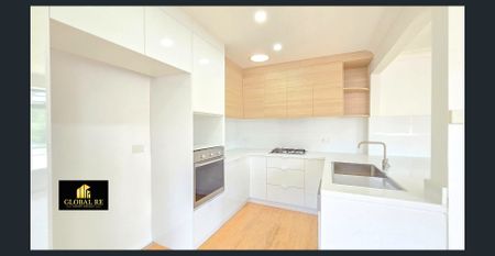 Newly Renovated 4-Berdroom Home In The Heart Of Canley Heights - Photo 5