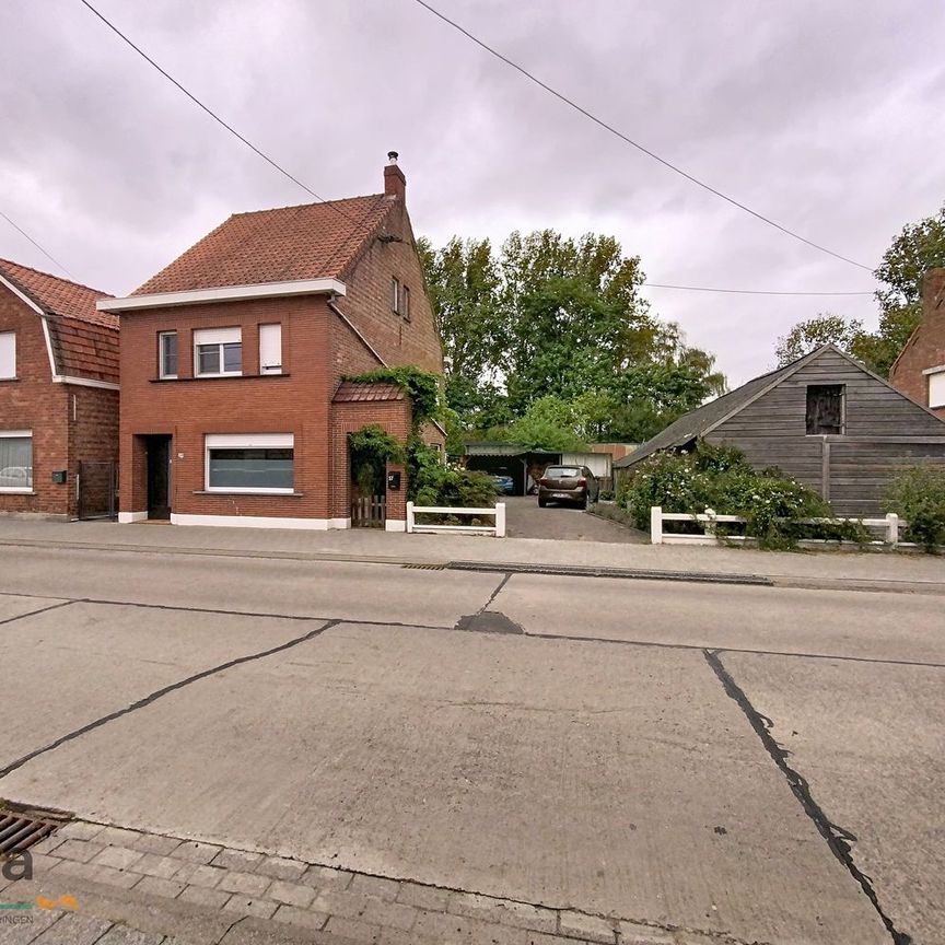 gezinswoning met 3 zeer ruime slaapkamers - Photo 1