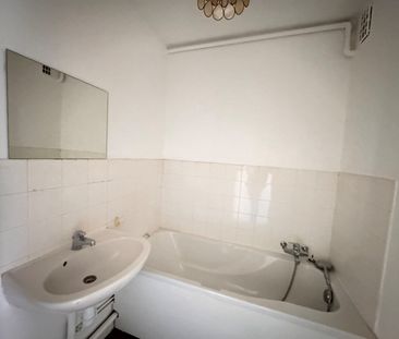 Location Appartement 3 pièces 54m² - Photo 3