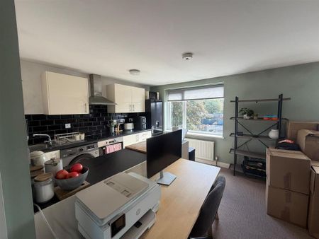 2 bedroom property to rent - Photo 5