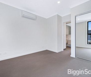 Townhouse In Great Locations... - Photo 5