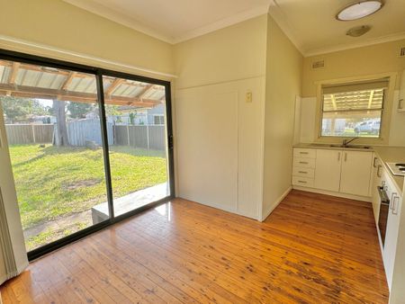 19 Melbourne Street, Oxley Park, NSW 2760 - Photo 2