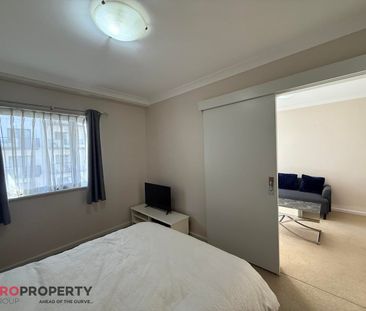 306/126 Mounts Bay Road, Perth, WA 6000 - Photo 6