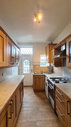 3 bedroom terraced house to rent - Photo 5