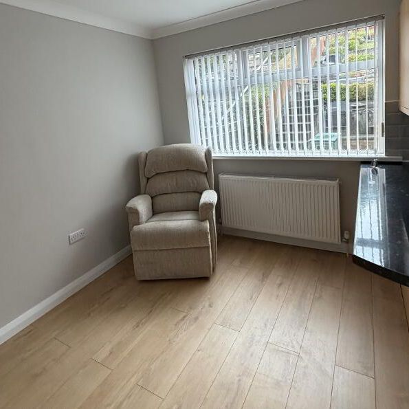 638 Shore Road, Belfast, BT15 4HG - Photo 1