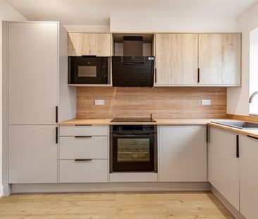 Upper Road, Kennington - Photo 4