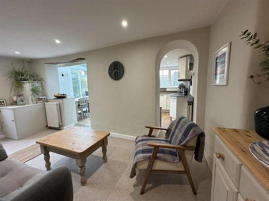 3 bedroom cottage to rent - Photo 1