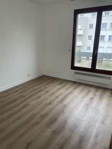 Location Appartement 3 pièces 69m² - Photo 4