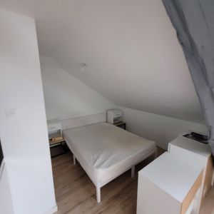 Location Appartement 1 pièce 18m² FOURMIES 59610 - Photo 2