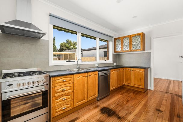 3 Wingara Avenue, Keilor East VIC 3033 - Photo 1