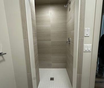 For Lease - 837 King Street Unit# 204, Hamilton, Ontario - Photo 2