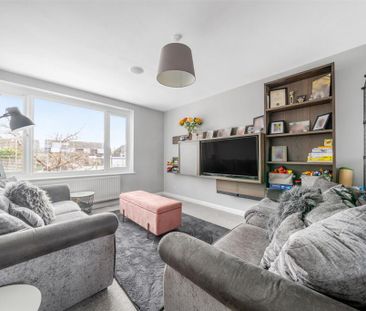 3 bedroom end of terrace house to rent - Photo 1
