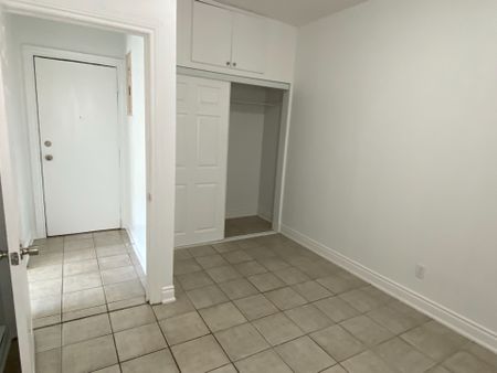 For Lease - 3110 Lake Shore Boulevard Unit# 2, Toronto, Ontario - Photo 2