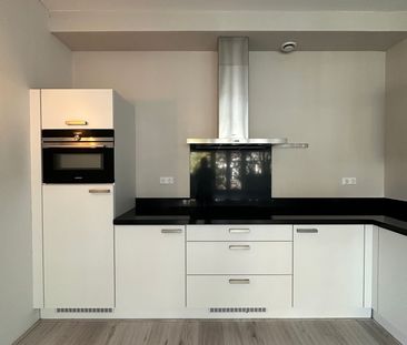 Appartement te huur: Koningin Sophiestraat 196 2595 TM Den Haag - Foto 3