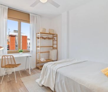 Room in shared apartment in Barcelona - Photo 5