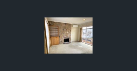 Top Location – Great Family Home - Photo 2