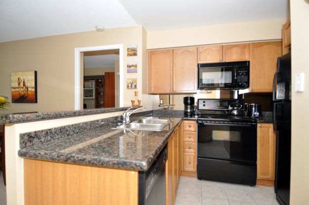 For Lease - 109 Front Street Unit# 325, Toronto, Ontario - Photo 1
